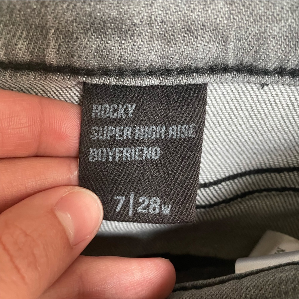 Jeans - Picture 3 of 3